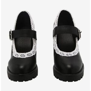 Hot Topic Mary Jane Shoes